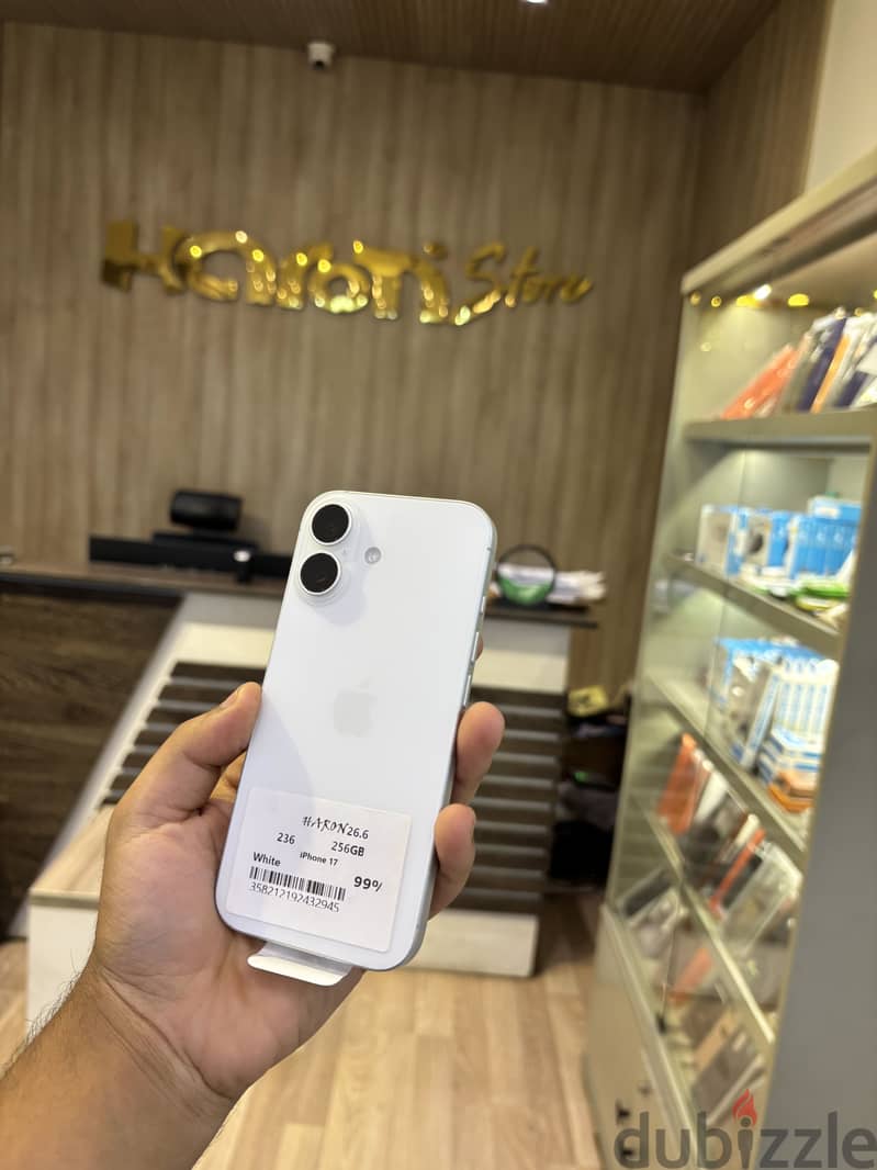 Apple - iPhone 17 4