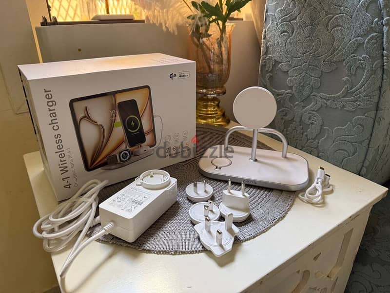 Zens 4in1 Charging Station 1