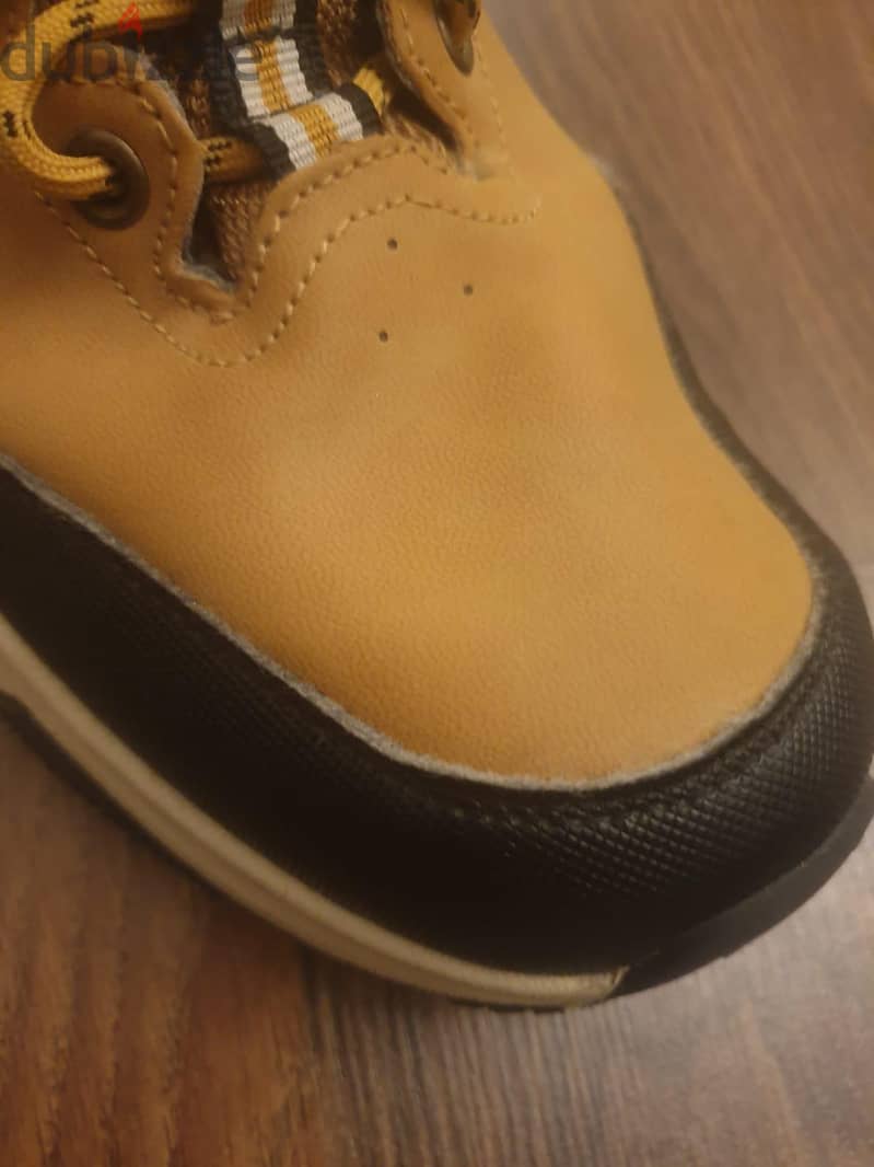 LANDROVER SHOES . 5