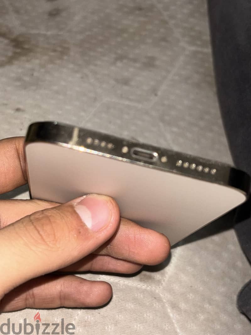 آبل - آيفون 12 برو ماكس 3