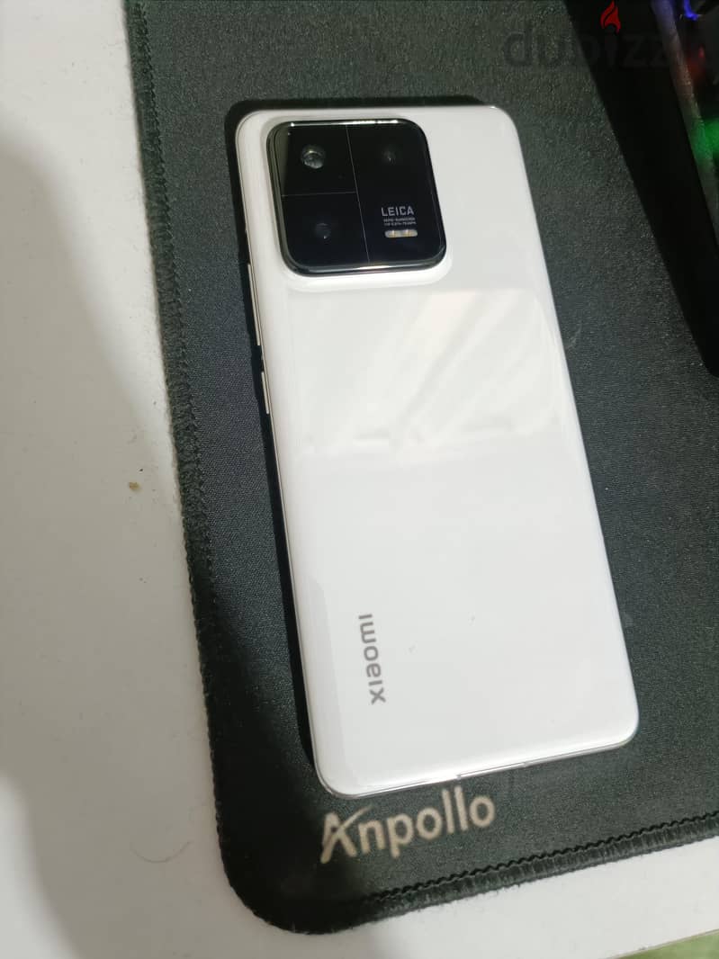 Xiaomi 13 Pro with Hammer screen 7