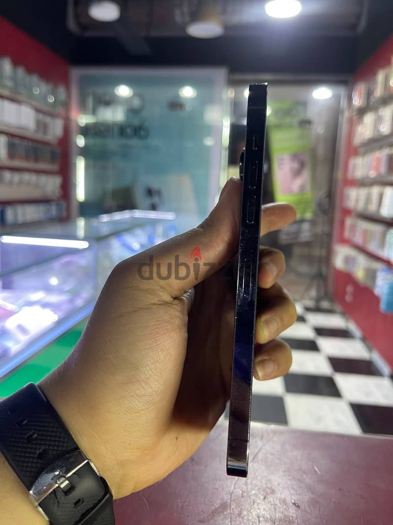 Apple - iPhone 14 Pro Max 3