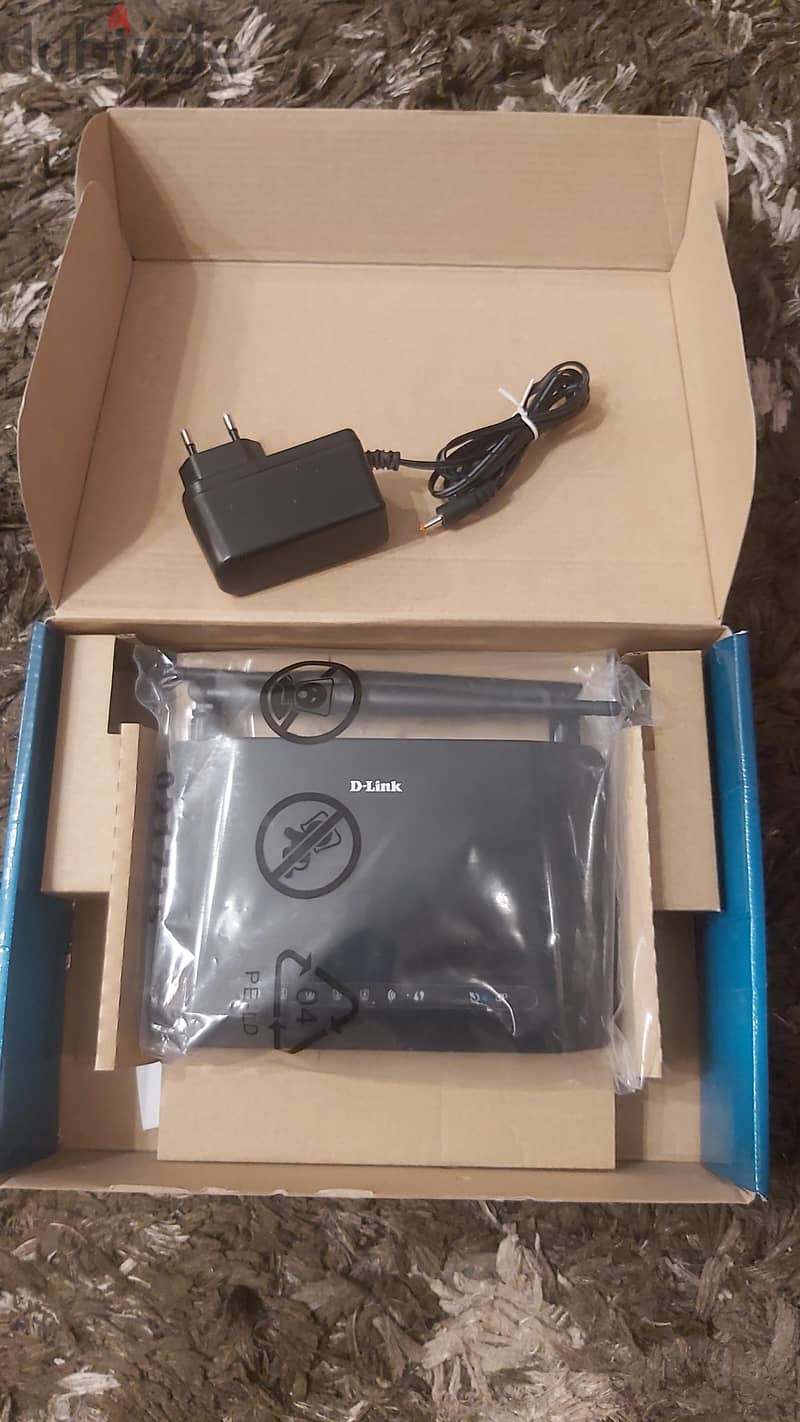 D-Link Wireless N 300 ADSL2+Modem Router 1