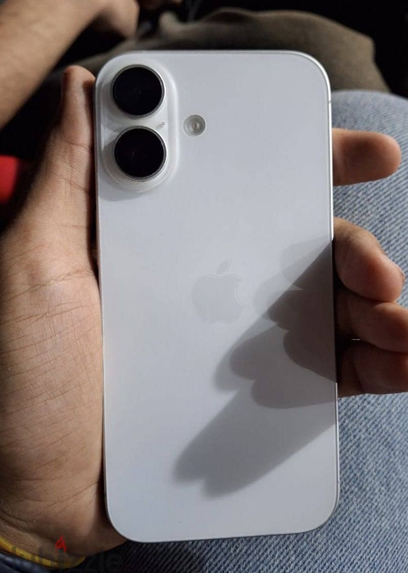 Apple - iPhone 16 4