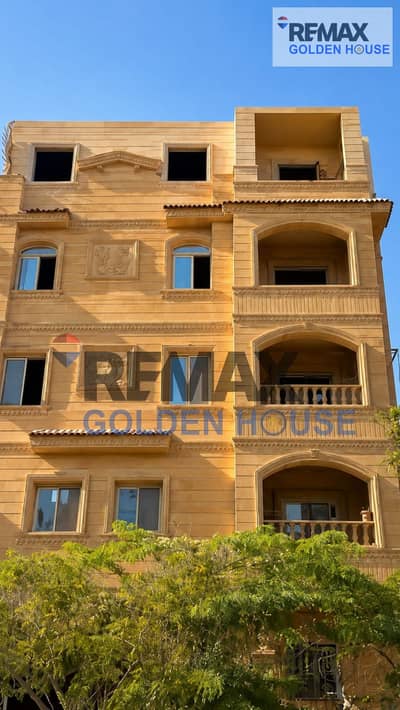 Own a 165 SQM apartment in Narges C, Fifth Settlement, with a direct garden view, just two buildings from Gamal Abdel Nasser Axis, immediate delivery