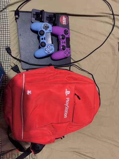 PS4 Slim 500GB مع دراعين للبيع - منيا القمح - حالة ممتازة