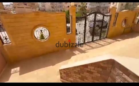 شقه اربع غرف ثلاثه حمام تشطيب مودرن