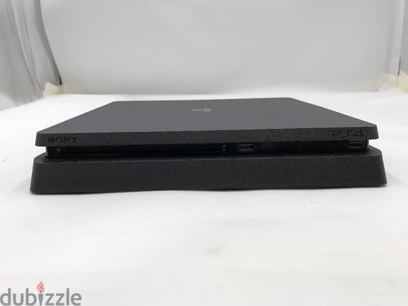 ps4 slim 1