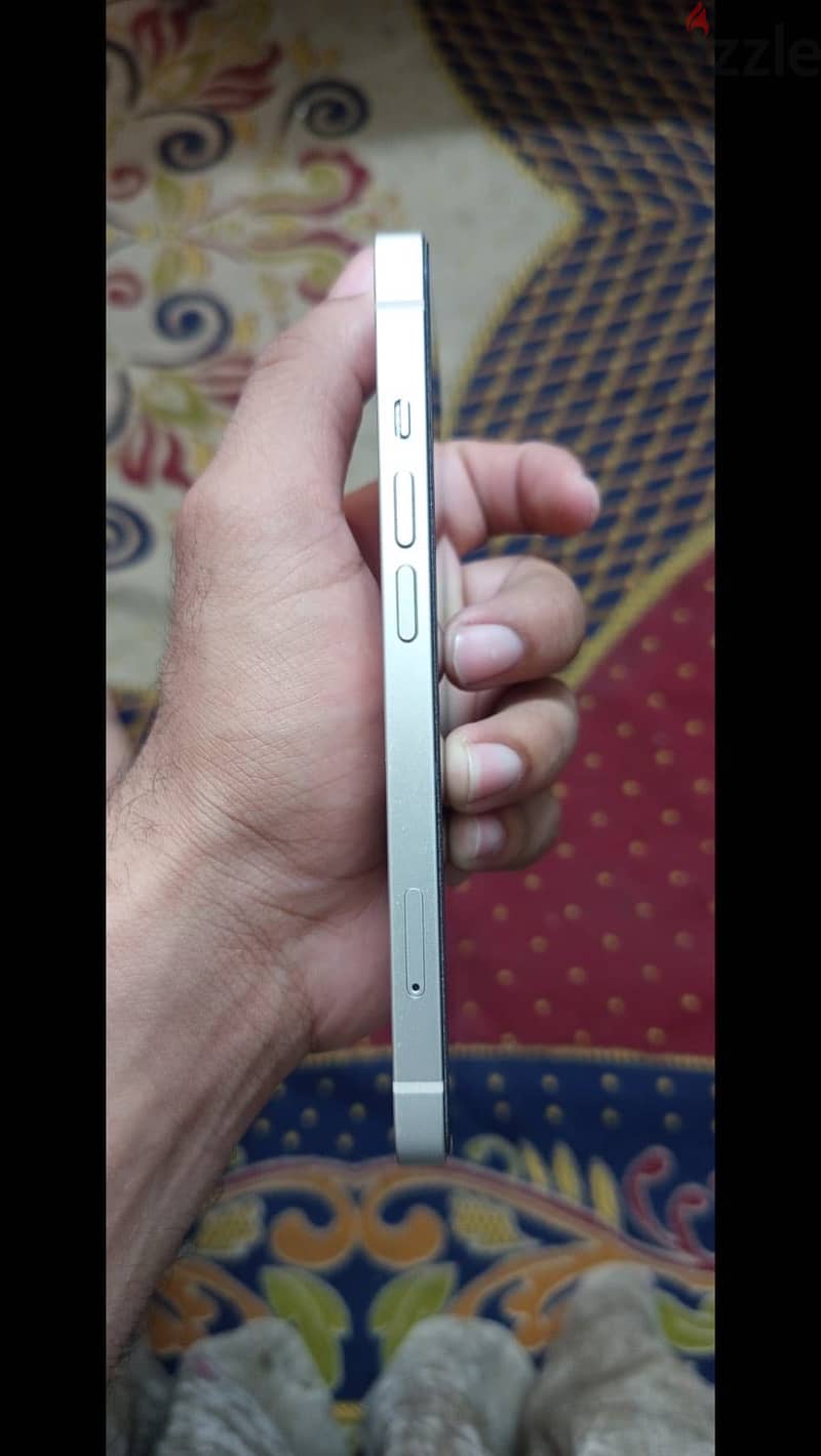 آبل - آيفون 13 3