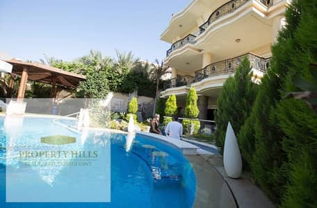 فيلا جاهزه للسكن فورا vip تشبه القصر تماما متسجله شهر عقاري جاهزه عداد مايه وكهرباء و غاز طبيعي