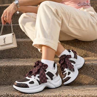كوتشي LV حريمي و عروض جبارة