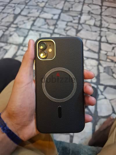 ايفون ١١ للبدل ب 13mini