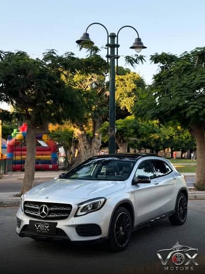 Mercedes-Benz GLA 200 2020