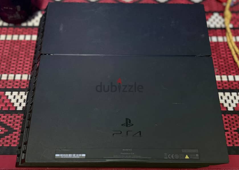 Sony ps4 fat with 1 controller 1