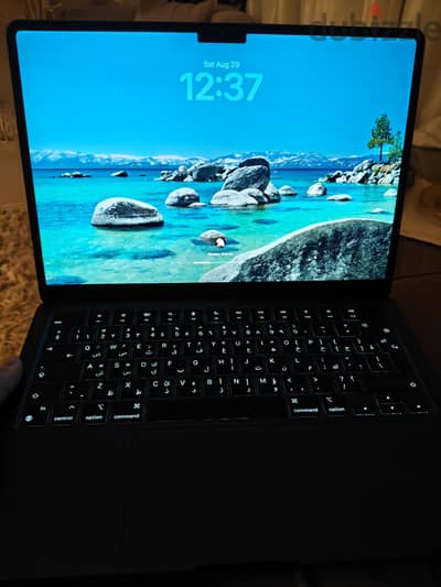 MacBook Air M2 13.6” – 16GB RAM – 256GB – Battery 100% – 11 Cycles