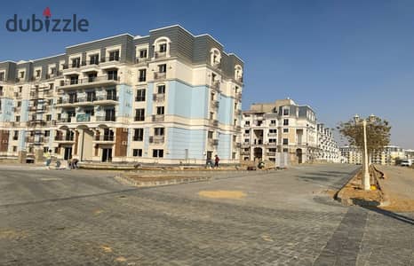فرصة مميزة | شقة بجاردن في MV Park