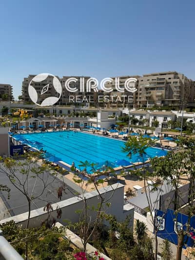 شقة دور أرضي مفروشة بالكامل 110م جاهزة للاستلام للبيع في ماونتن فيو أيسيتي القاهرة الجديدة.