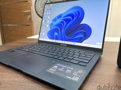 ASUS Zenbook 14 OLED (UX3405) بحالة ممتازة