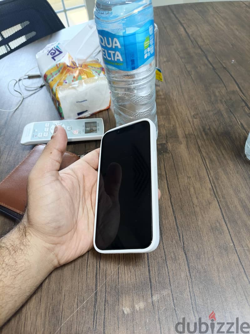 آبل - آيفون 13 6