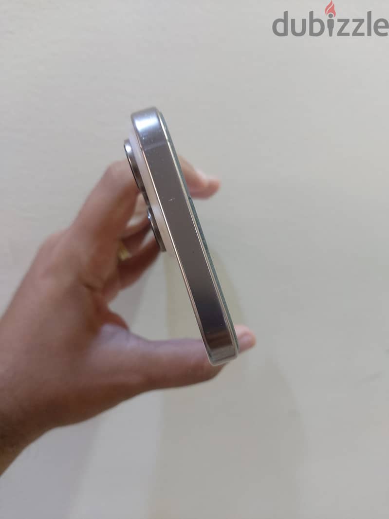 Apple - iPhone 16 Pro Max 1