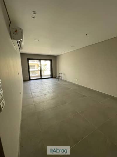 شقة 164م مودرن للإيجار | فيلدج ويست (Village West) - الشيخ زايد بتكيفات ومطبخ