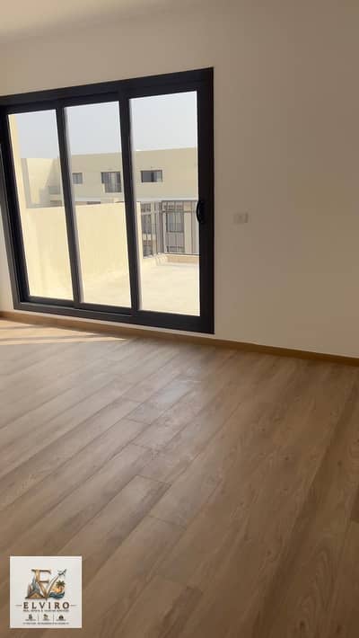 Penthouse For Sale with kitchen &ACs in Fifth Square (AlMarasem)