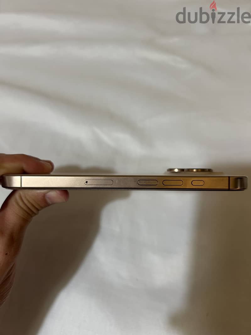 iPhone 16 pro 512 جديد تماما 1