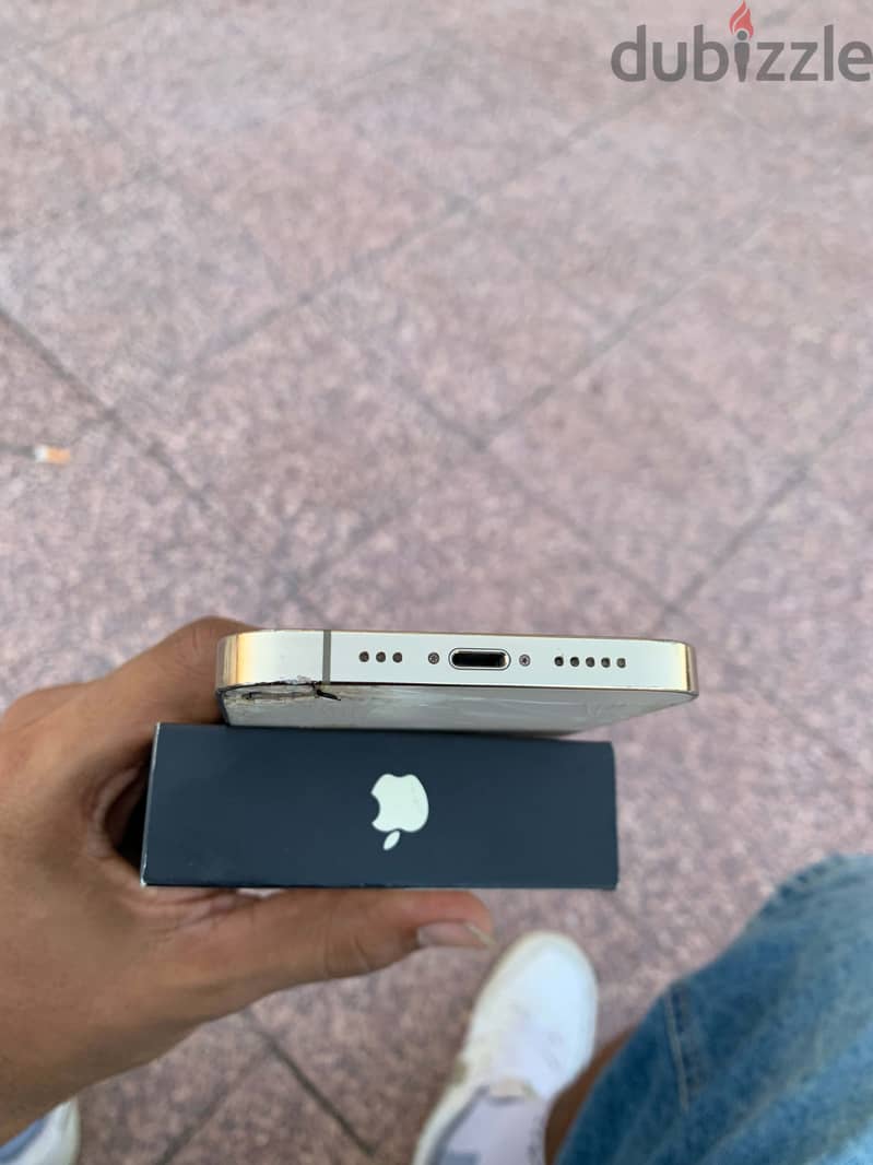 IPhone 13Pro 256 giga 8