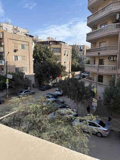 شقة ١٢٥ متر ٣ غرف دور تاني مصر الجديدة ميدان المحكمة
