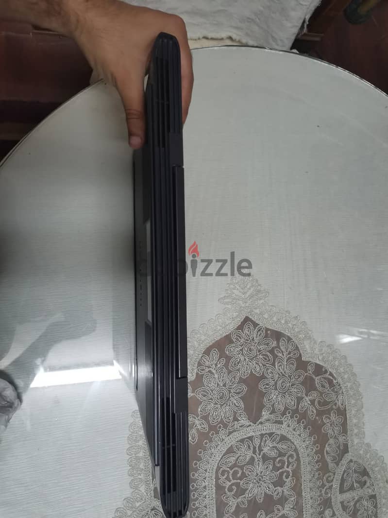 Dell Inspiron 7577 Used 6