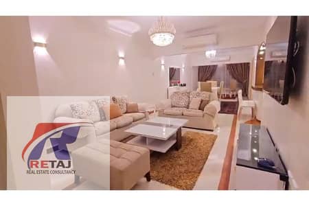 شقه للايجار المفروش بتشطيب الترا وفرش مودرن بين عباس العقاد ومكرم عبيد مدينه نصر