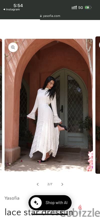 Lace dress in white