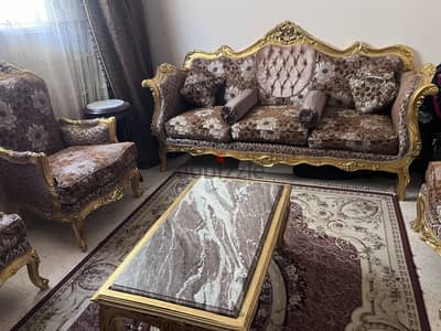 صالون زان مدهب بحالة رائعة