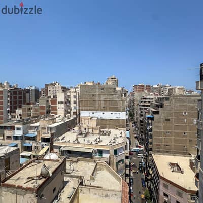شقة للبيع ميامى 130 م ( متفرع من جمال عبد الناصر )