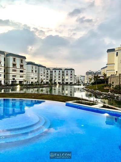 Apartment ready for immediate handover with a view of the clubhouse for sale in Mountain View I. 1, located opposite the Public Prosecutor's Office