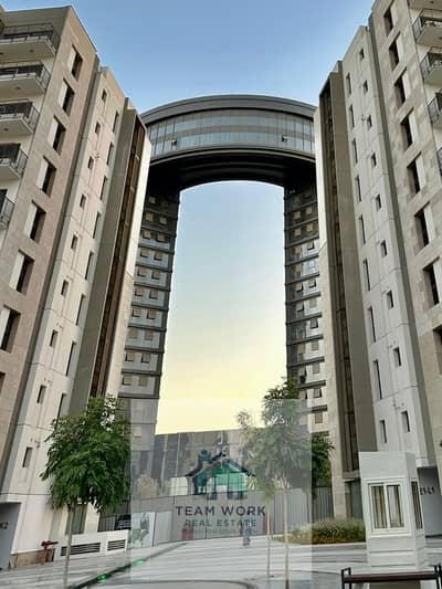 Luxury hotel-style accommodation and enchanting views. . . First occupancy apartment in "ZED Towers +20" in Sheikh Zayed!