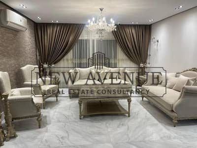 I villa roof Type A luxurious finishing for sale at Mountain View Hyde Park Fifth settlement with Kitchen Cabinets and Dressing Ready to move