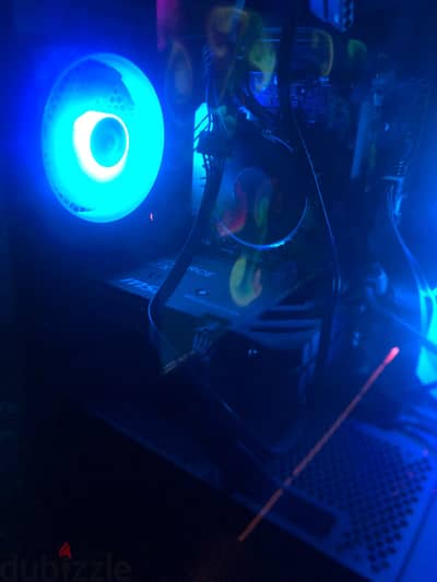 PC حالة ممتازة