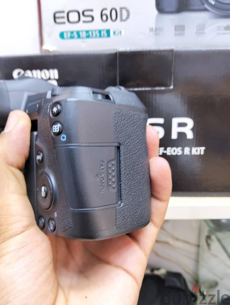 Canon R 3