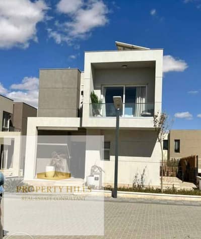 The lowest price in the market, a villa for sale in the heart of New Cairo from La Vista, close to all major axes and next to Hyde Park, its internal division.