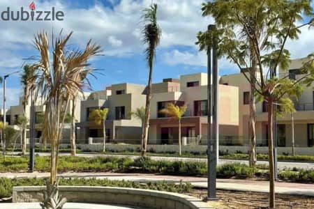 فيلا Town House للبيع 197م مباني + 55م رووف كومباوند بالم هيلز إسكندرية