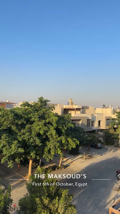 Premium Resale Townhouse | Ready To Move | Prime Landscape View Premium Resale Townhouse | Ready To Move | Prime Landscape View