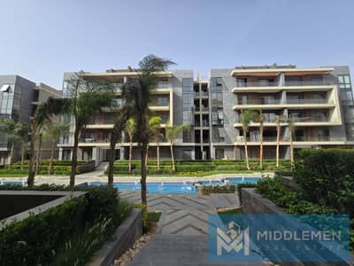 apartment 171m Prime location under market price ready to move elpatio oro lavista new cairo