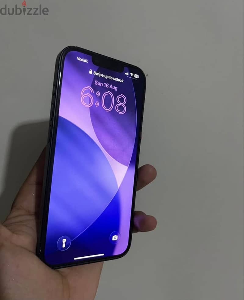 Apple - iPhone 16e 3