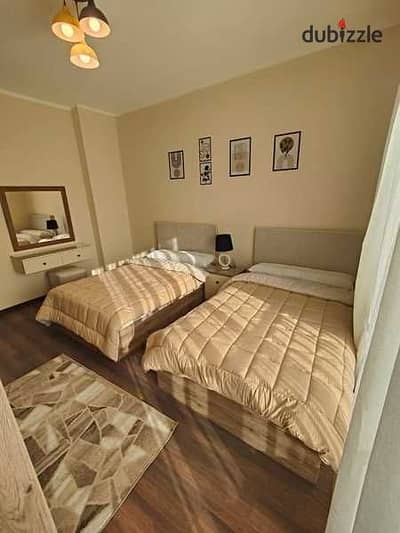 Ready-to-Move-In Semi-Finished Apartment with a in a Prime Location in Andalus, Directly in Front of Hyde Park Gate
