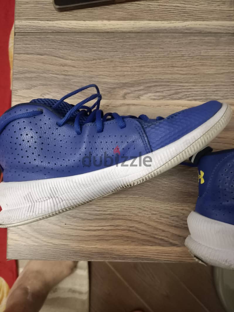 حذاء under armour 3