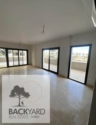 Apartment for sale with only 5% down payment, 4 bedrooms, in Hyde Park, Fifth Settlement, next to Mivida and near AUC, in Golden Square.