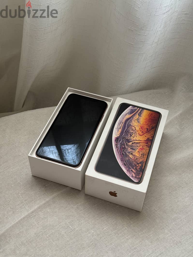 Apple - iPhone XS Max 1