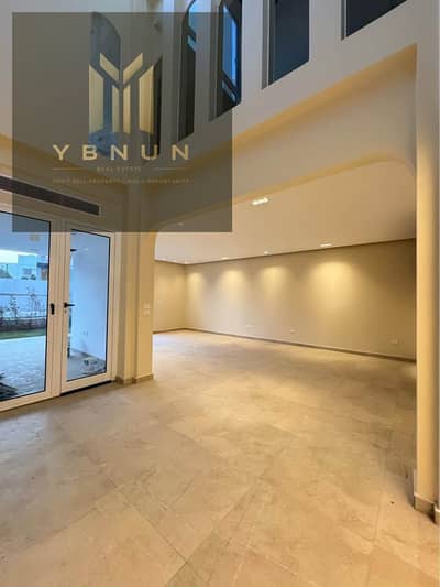Where House for Sale in Direction White – A real find in a distinguished location and high level, area of 210 meters, excellent opportunity for living and investment inside one of the distinguished projects on the coast