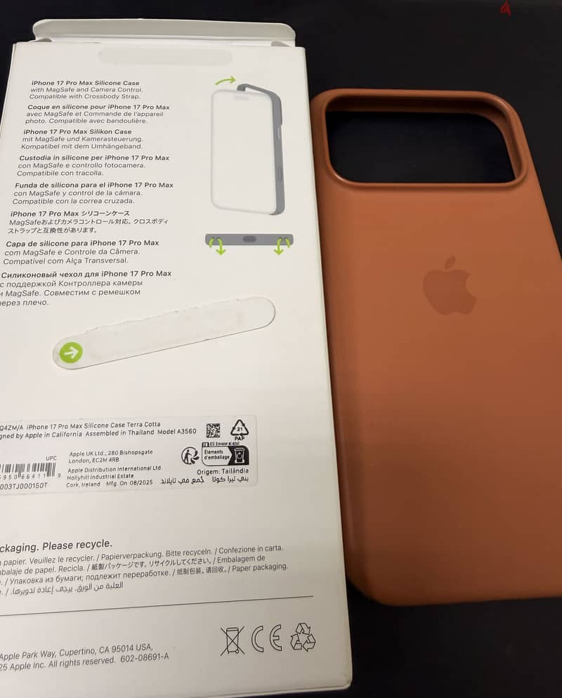 iPhone 17 pro max original silicone case 1